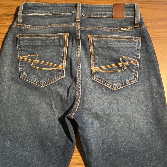 - SAILEY WOMEN'S BOOTCUT JEANS - Picture 5 of 8